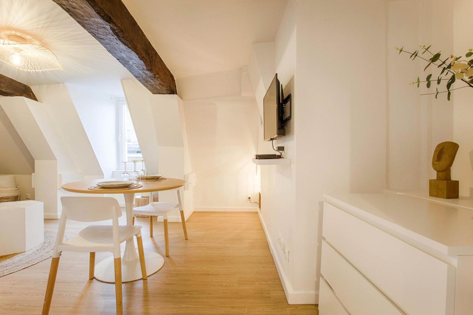 La Casa — Joli Nid Douillet Place St-sauveur Caen